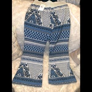 Size MEDIUM Vanilla Star bohemian palazzo pants, blue & white multi print